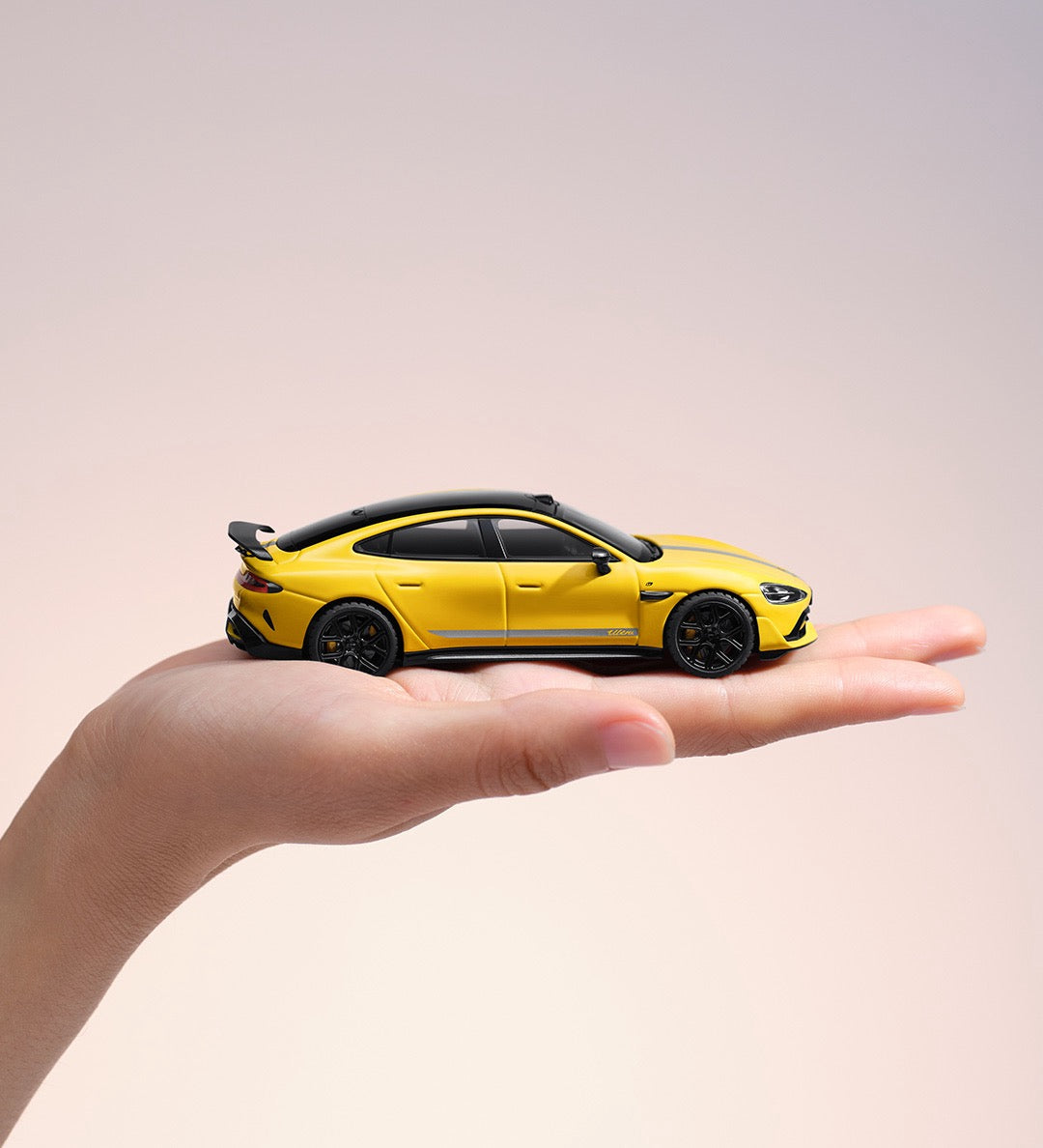 Xiaomi SU7 Ultra Modellauto 1:43