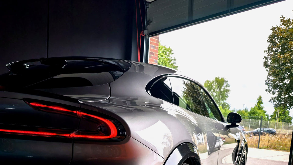 YU7 Body Kit Hallenausfahrt